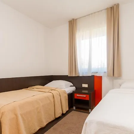 Marina - Ostro 313 By Locap Group * 波尔托罗