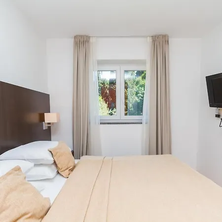 Marina - Ostro 313 By Locap Group Portorož