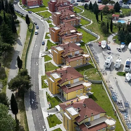 Marina - Ostro 313 By Locap Group Apartman